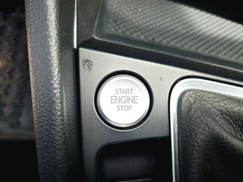 Used 2023 Volkswagen Jetta SE FWD image 20