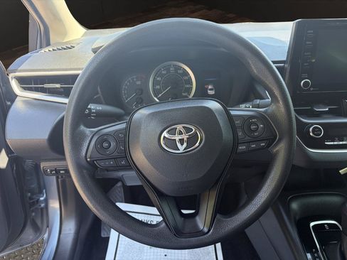 Used 2022 Toyota Corolla LE FWD image 10