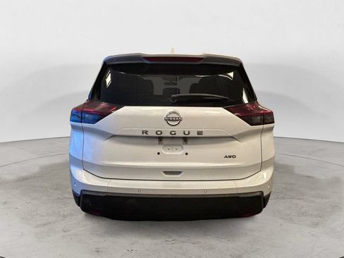 Used 2025 Nissan Rogue SV AWD/4WD image 5