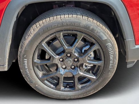 New 2026 Jeep Compass Latitude image 28