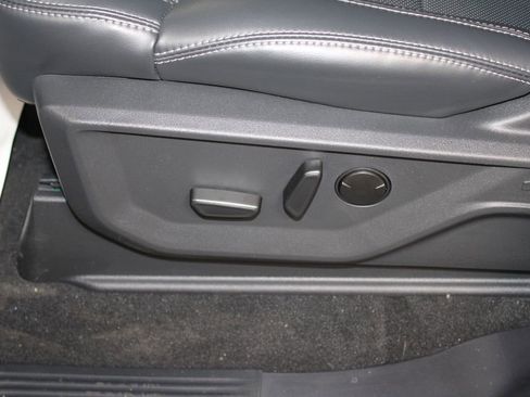 New 2025 Ford Expedition Platinum w/ Stealth Performance Package image 23