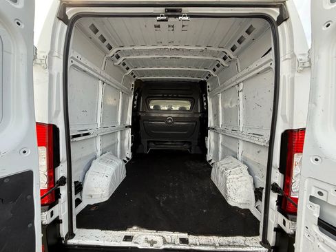 Used 2021 RAM ProMaster 2500 image 29