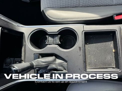 Used 2015 Toyota Camry SE w/ Moonroof Package image 21