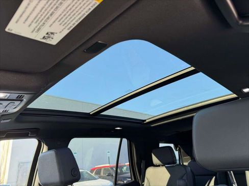 Used 2023 Chevrolet Tahoe LT image 18