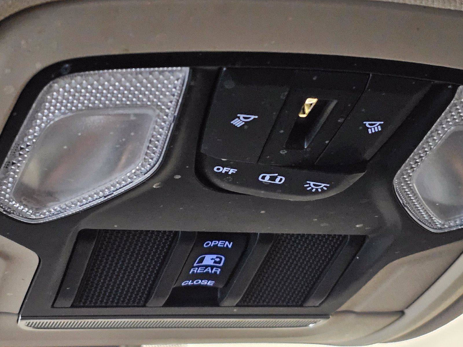 Used 2020 RAM 1500 Big Horn AWD/4WD image 23