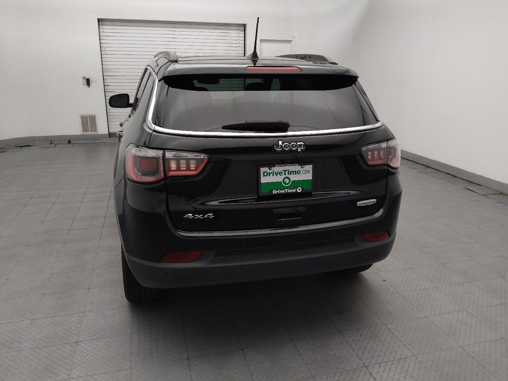 Used 2018 Jeep Compass Latitude w/ Popular Equipment Group AWD/4WD image 6