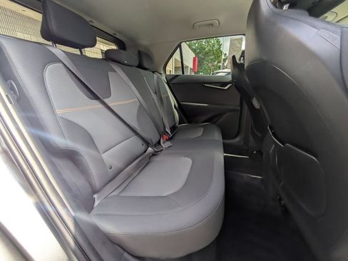 Used 2025 Kia Niro LX FWD image 29
