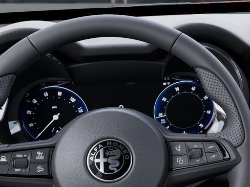 New 2025 Alfa Romeo Stelvio Sprint AWD/4WD image 17