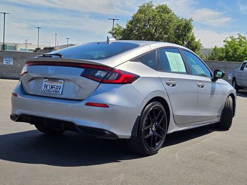 Used 2024 Honda Civic Sport image 4
