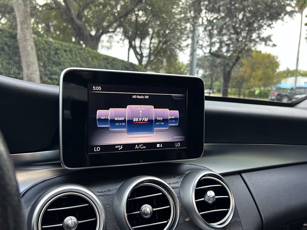 Used 2017 Mercedes-Benz C 300 4MATIC Sedan image 21