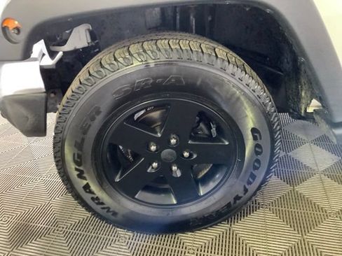 Used 2016 Jeep Wrangler Unlimited Sport w/ Quick Order Package 24S AWD/4WD image 10