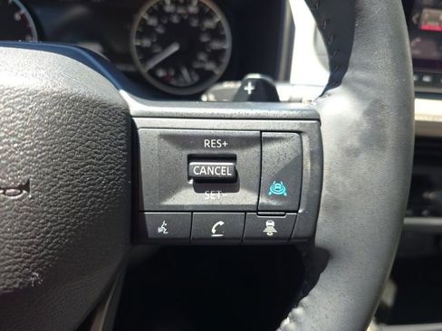 Used 2025 Nissan Rogue SV w/ SV Premium Package AWD/4WD image 24