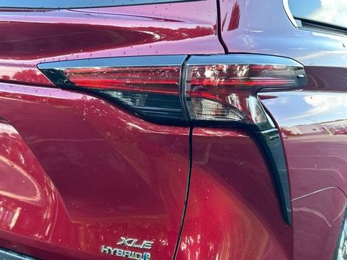 Used 2022 Toyota Sienna XLE w/ XLE Plus Package AWD/4WD image 12