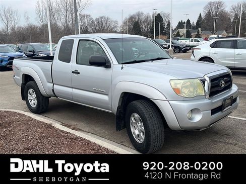 Used 2006 Toyota Tacoma 4x4 Access Cab V6 image 1