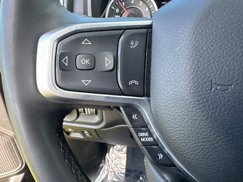 Used 2025 RAM 1500 Big Horn AWD/4WD image 31