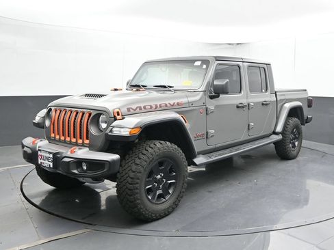 Used 2021 Jeep Gladiator Mojave w/ Cold Weather Group AWD/4WD image 8