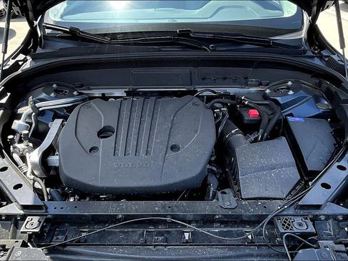 New 2025 Volvo XC60 B5 Plus w/ Protection Package Premier image 24