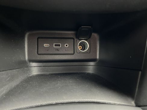 Used 2024 Chevrolet Equinox LT image 31