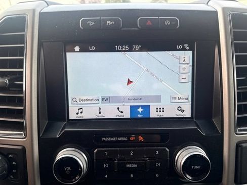 Used 2017 Ford F150 Lariat w/ Equipment Group 502A Luxury AWD/4WD image 14