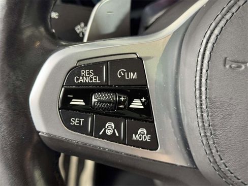 Used 2023 BMW M550i xDrive w/ Executive Package image 21