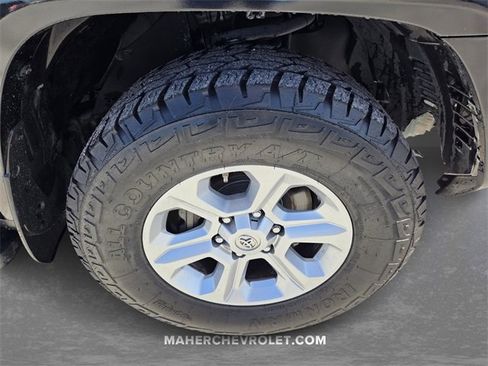 Used 2018 Toyota 4Runner SR5 image 9