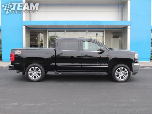 Used 2018 Chevrolet Silverado 1500 LTZ w/ Sport Package AWD/4WD image 3