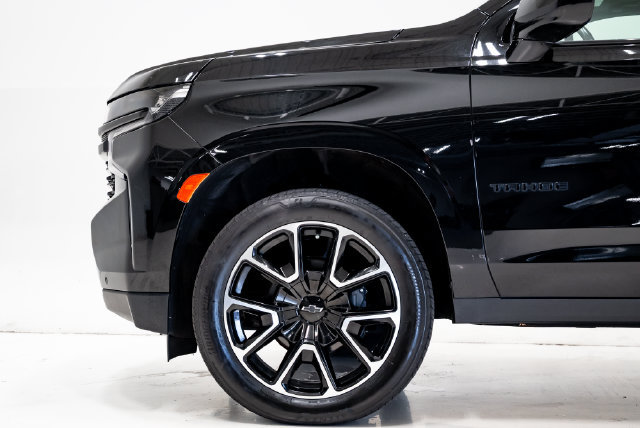 Used 2023 Chevrolet Tahoe RST AWD/4WD image 30