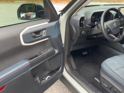Used 2024 Ford Bronco Sport Heritage w/ Heritage Convenience Package AWD/4WD image 4