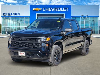 New 2026 Chevrolet Silverado 1500 Custom w/ LPO, Dark Essentials Package