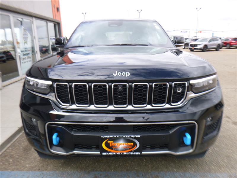 Used 2023 Jeep Grand Cherokee Overland w/ Advanced Protech Group III AWD/4WD image 22