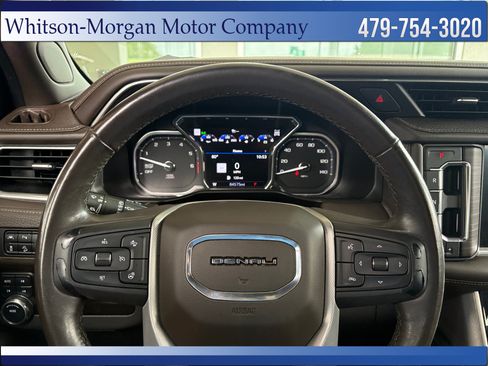 Used 2021 GMC Yukon Denali w/ Denali Premium Package AWD/4WD image 16