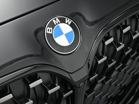 Used 2024 BMW M440i Convertible RWD image 32