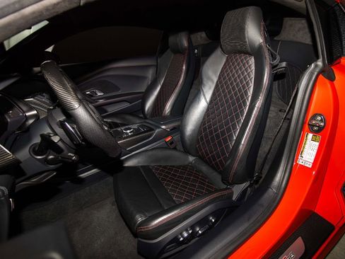 Used 2017 Audi R8 V10 plus image 12