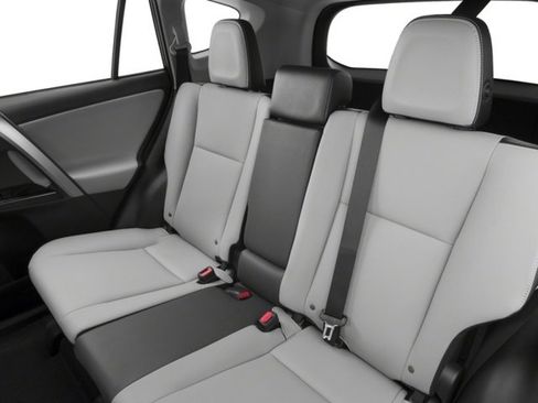 Used 2018 Toyota RAV4 SE w/ Power Extra Value Package image 15