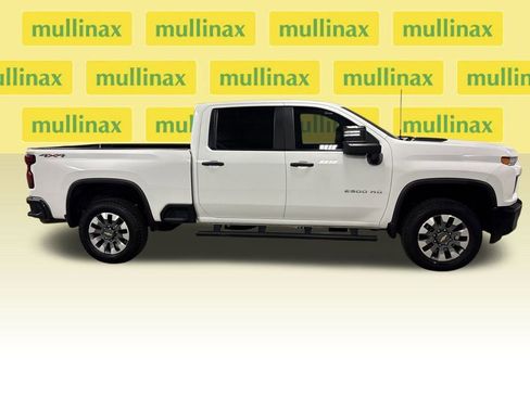 Used 2022 Chevrolet Silverado 2500 Custom w/ Custom Convenience Package AWD/4WD image 20