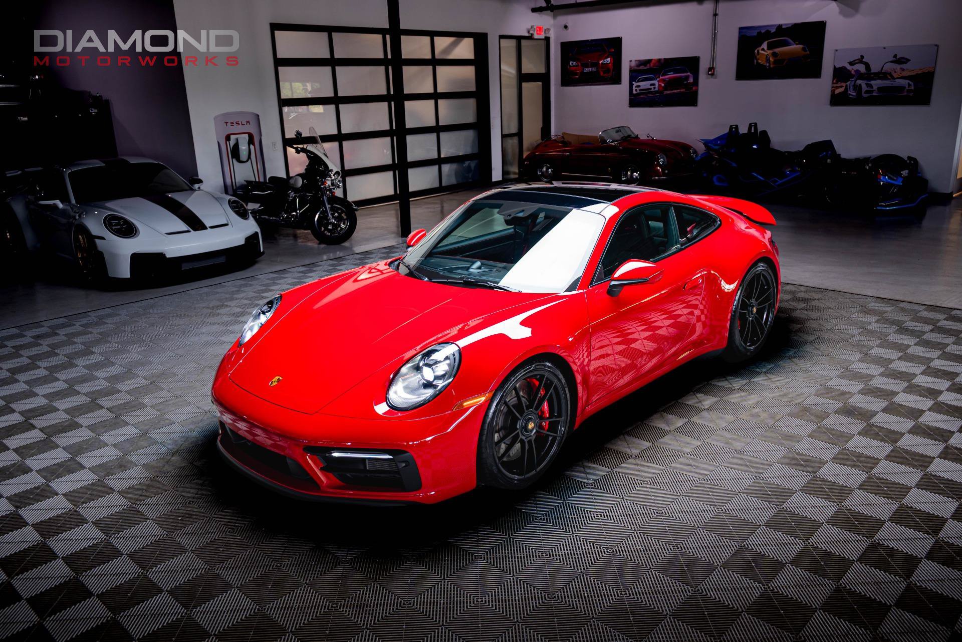 Used 2022 Porsche 911 Carrera GTS RWD image 3