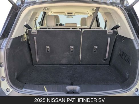 Used 2025 Nissan Pathfinder SV AWD/4WD image 20