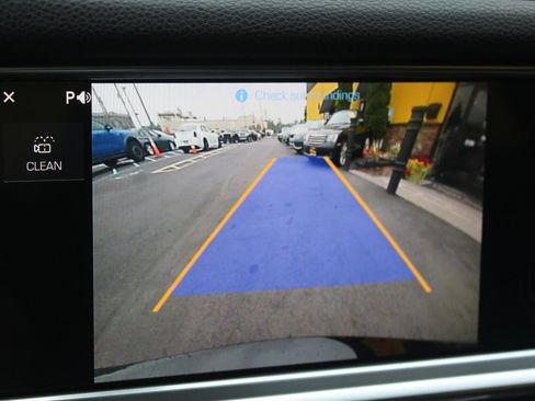 Used 2018 Porsche Panamera 4S image 11