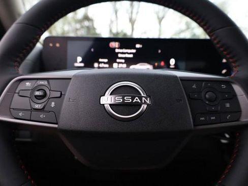 New 2026 Nissan Sentra SR FWD image 9