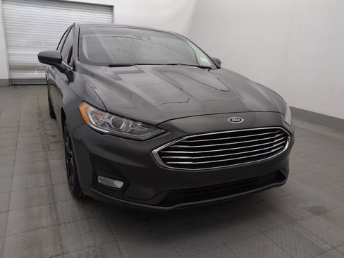 Used 2019 Ford Fusion SE w/ Equipment Group 151A FWD image 13