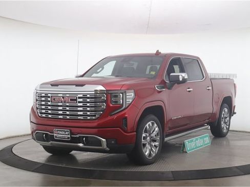 Used 2024 GMC Sierra 1500 Denali w/ Denali Reserve Package AWD/4WD image 9