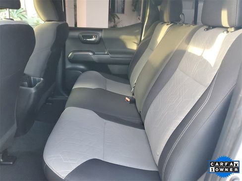 Used 2022 Toyota Tacoma TRD Sport image 13