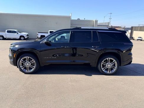 Used 2025 Chevrolet Traverse High Country AWD/4WD image 6