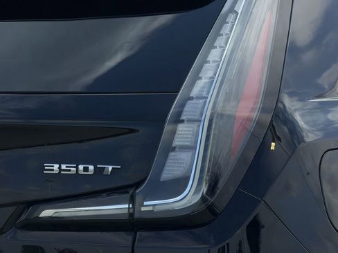 Used 2020 Cadillac XT4 Sport w/ Cold Weather Package FWD image 10