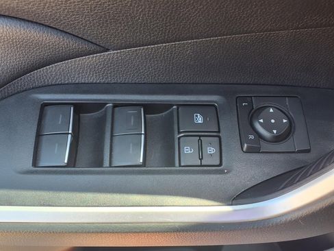 Used 2025 Toyota RAV4 XLE w/ Convenience Package AWD/4WD image 11