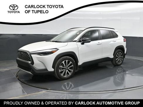 Used 2025 Toyota Corolla Cross XLE w/ Convenience Package image 1