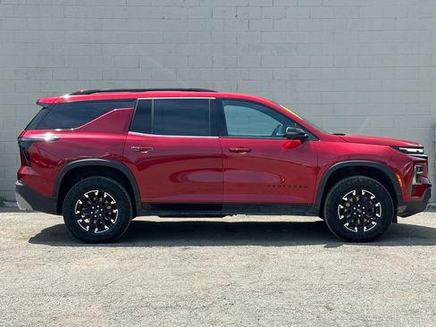 Used 2024 Chevrolet Traverse Z71 AWD/4WD image 8