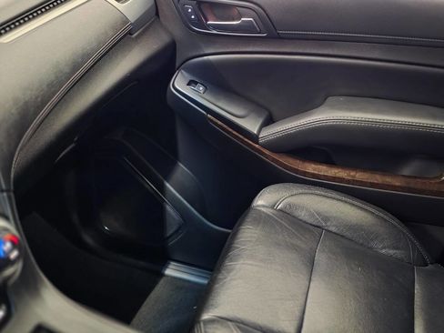 Used 2016 Chevrolet Tahoe LS image 13