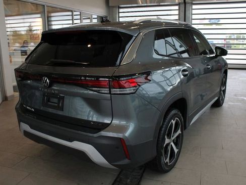 New 2026 Volkswagen Tiguan SE AWD/4WD image 25