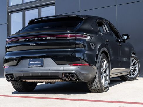 Certified 2026 Porsche Cayenne Coupe AWD/4WD image 11